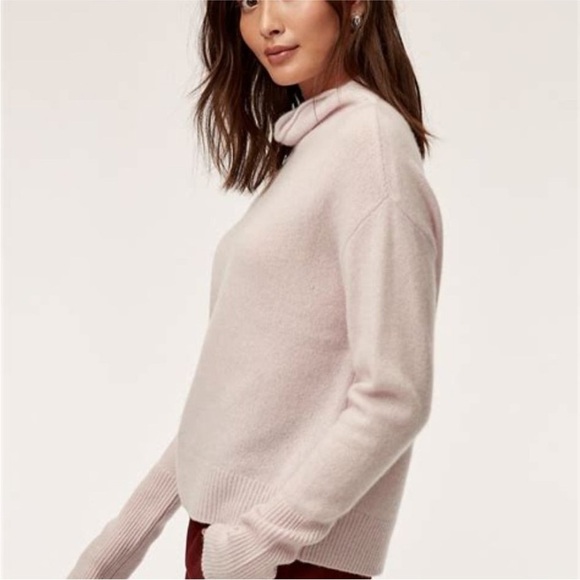 Aritzia Wilfred Cyprie 100% Cashmere Sweater Turtleneck Light Pink Size XS - Picture 2 of 11